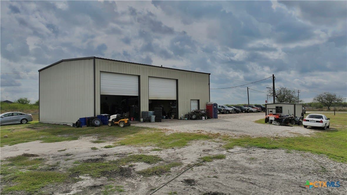 11.22 acres in Victoria County featured view