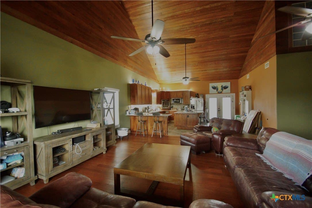 11.22 acres in Victoria County - photo 20
