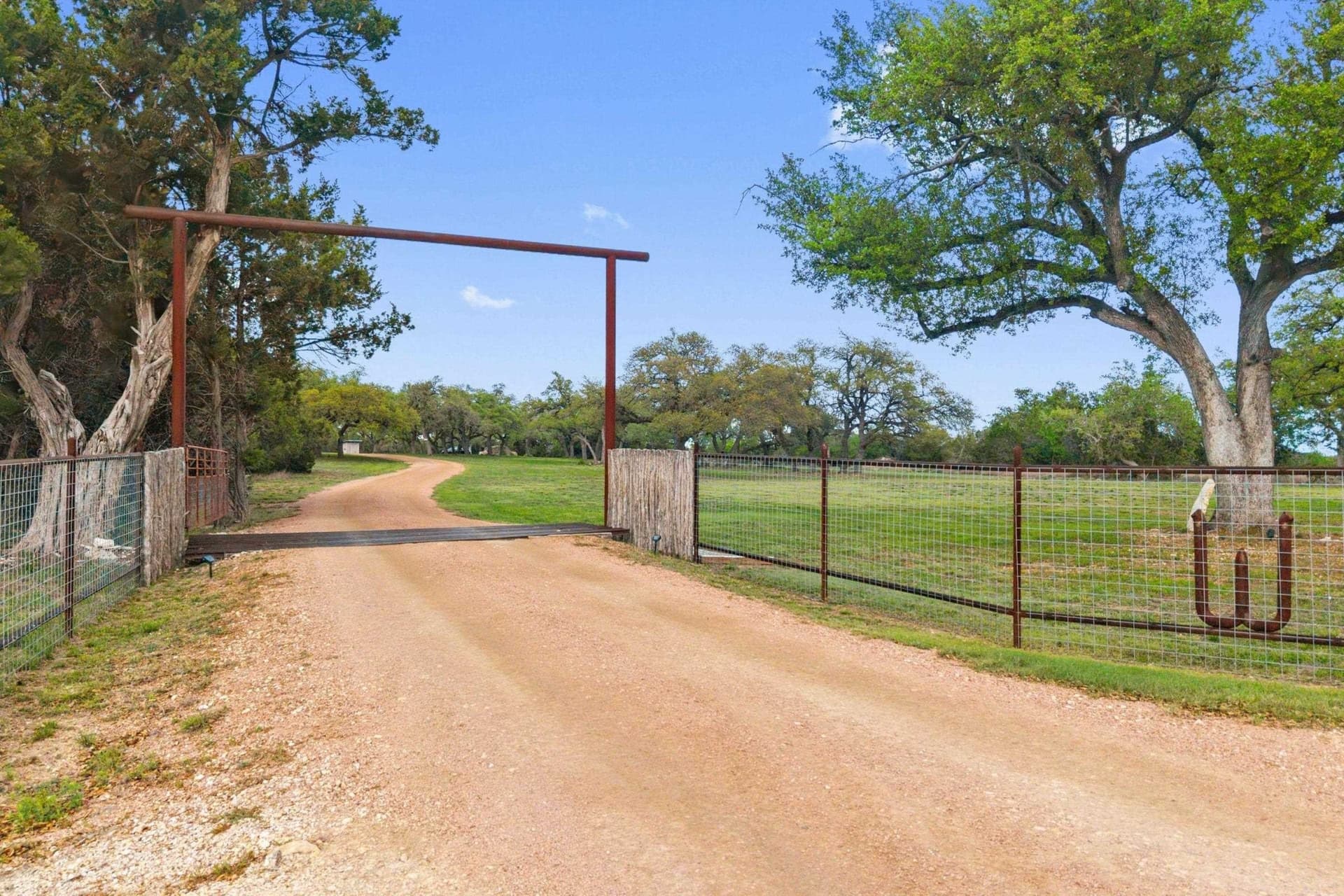 11.01 acres in Blanco County