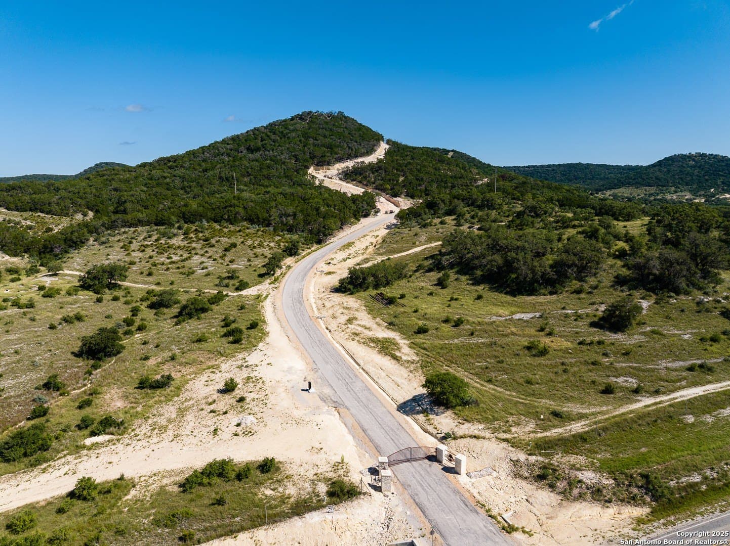 13.09 acres in Bandera County gallery image 4