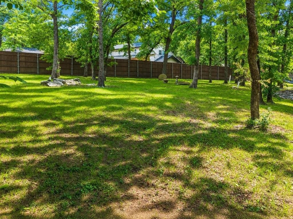 1 acres in Tarrant County gallery image 2