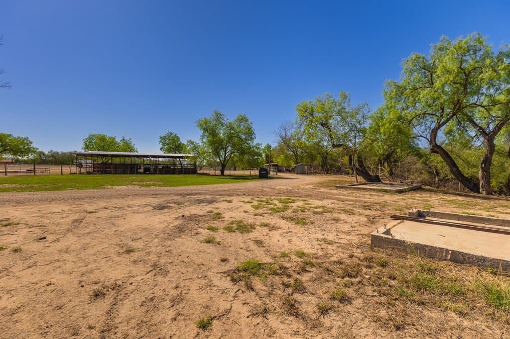 16.05 acres in Maverick County - photo 16