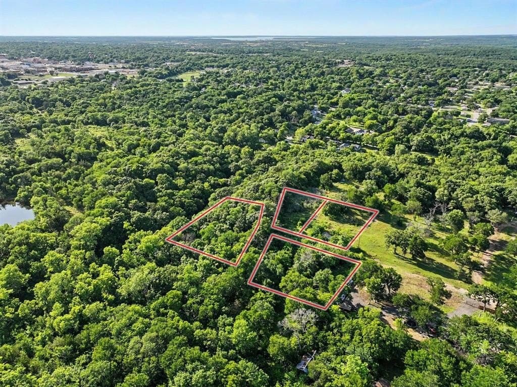 1.7 acres in Grayson County gallery image 3