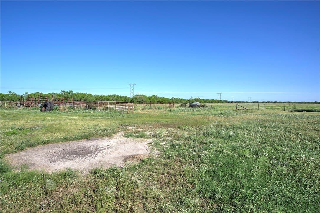 239 acres in San Patricio County - photo 15