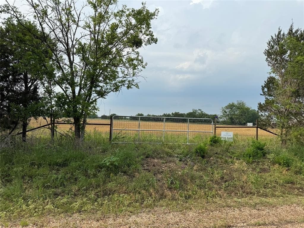 15 acres in Bosque County