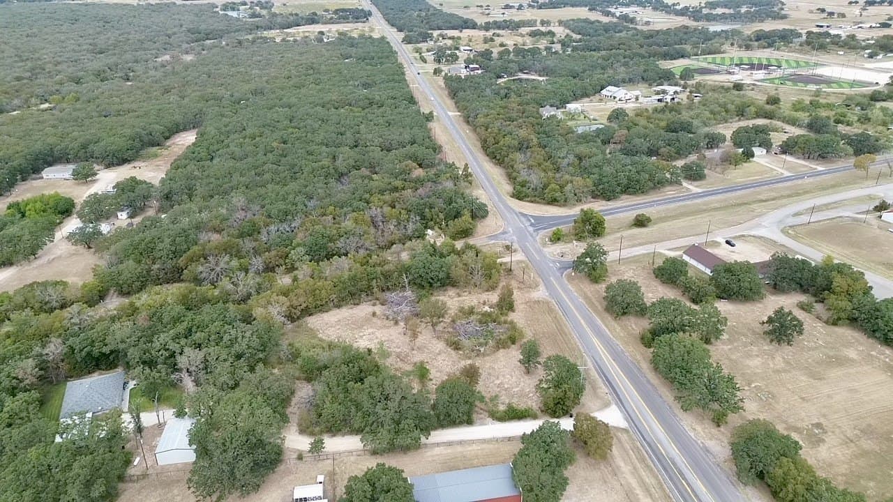 1.66 acres in McLennan County - photo 5