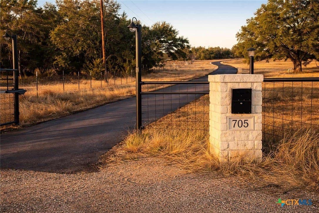 11.04 acres in Coryell County gallery image 4
