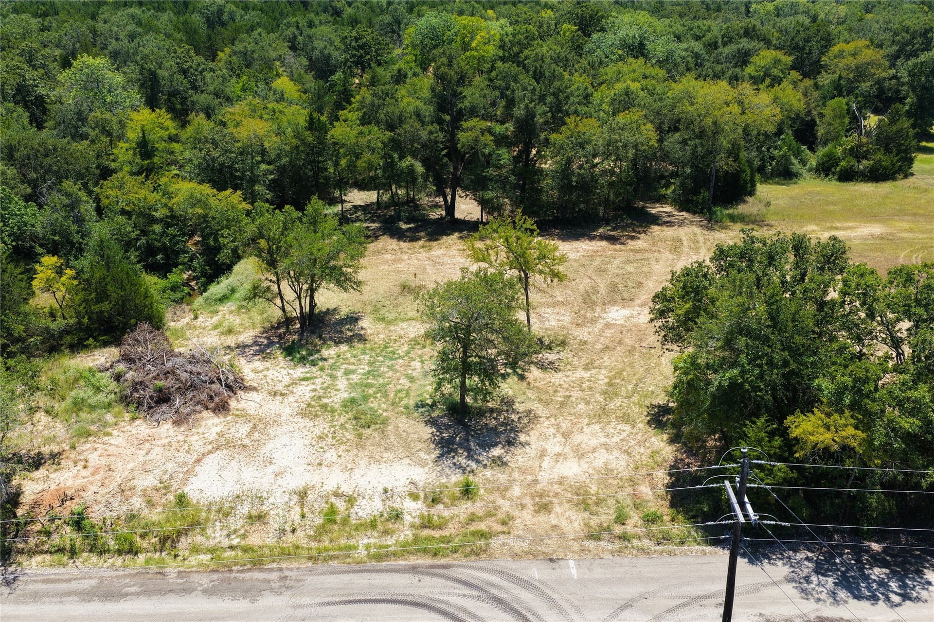 10.63 acres in Freestone County - photo 4