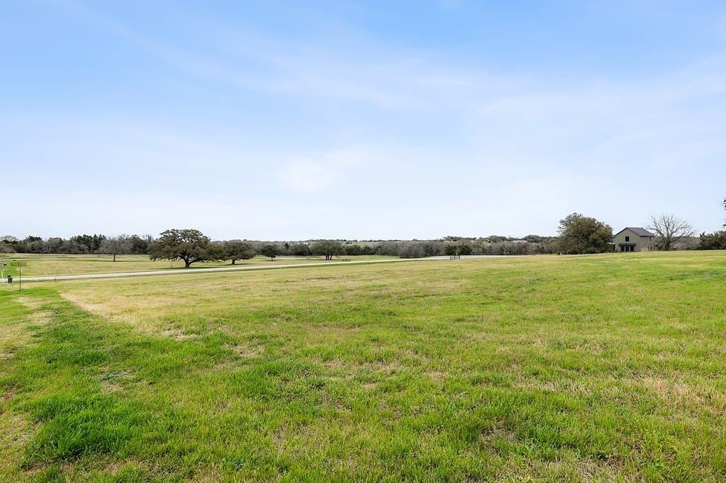 2.24 acres in Fayette County gallery image 3