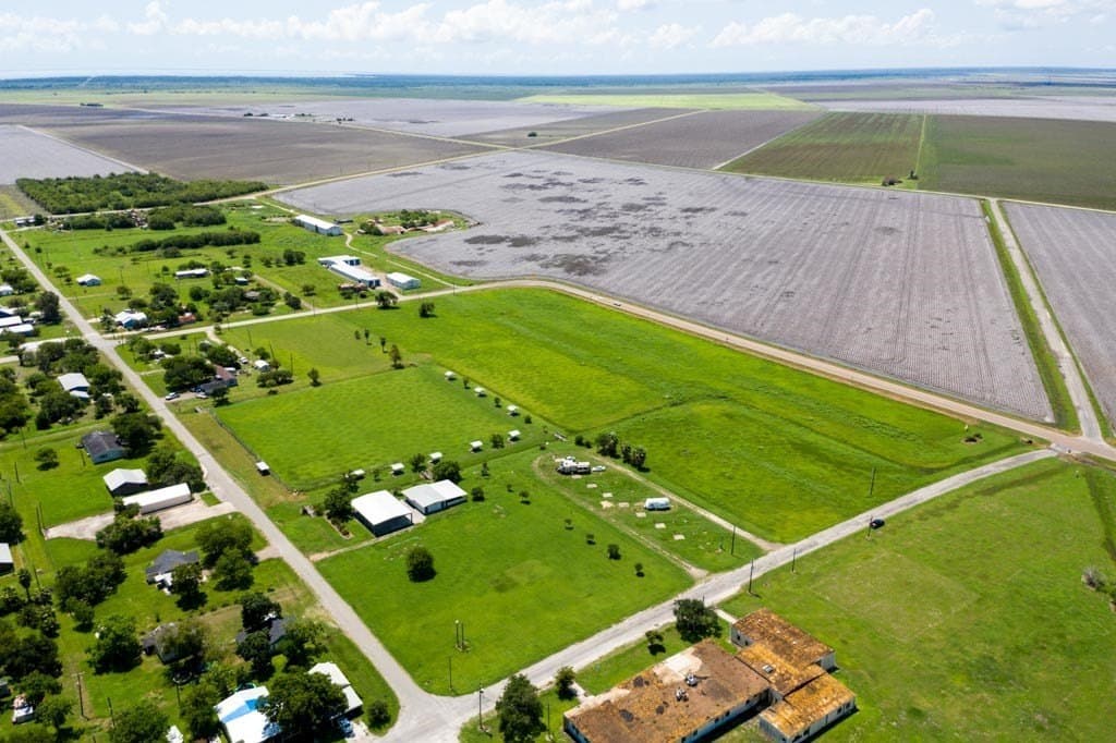 0.79 acres in Refugio County - photo 34