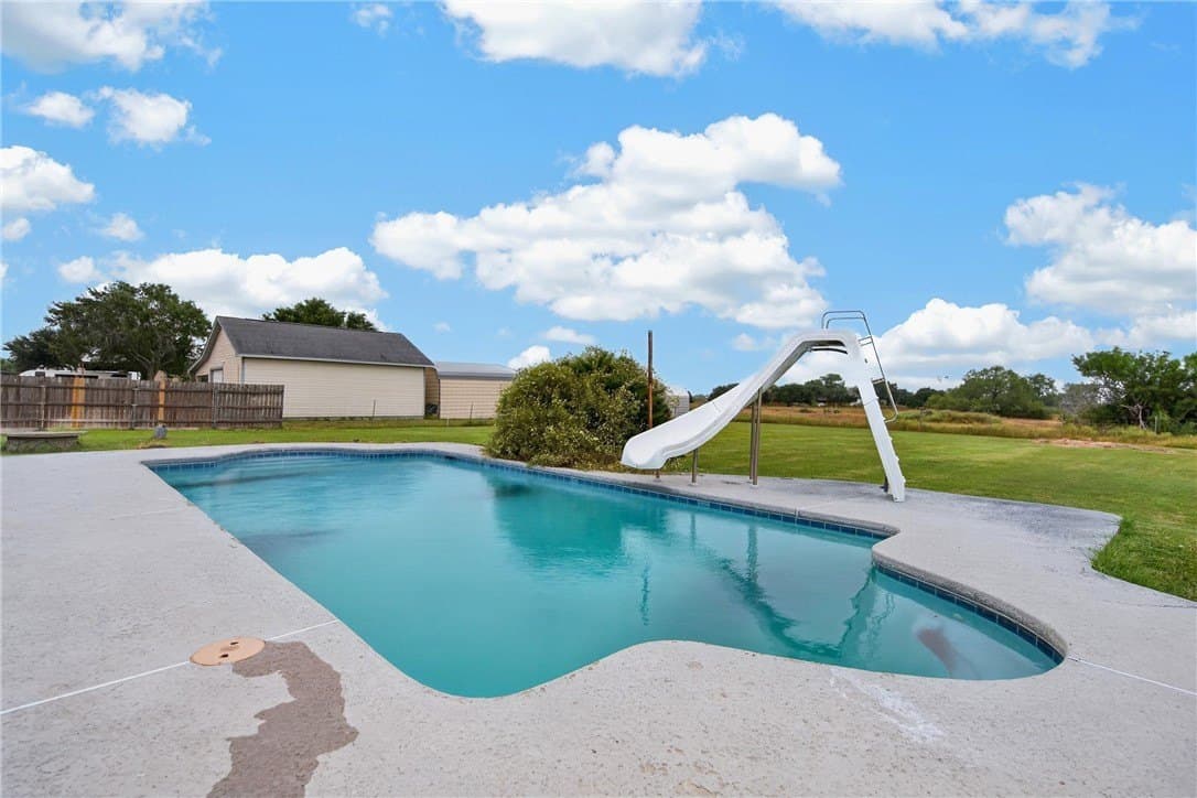 45,072 acres in Kleberg County - photo 39