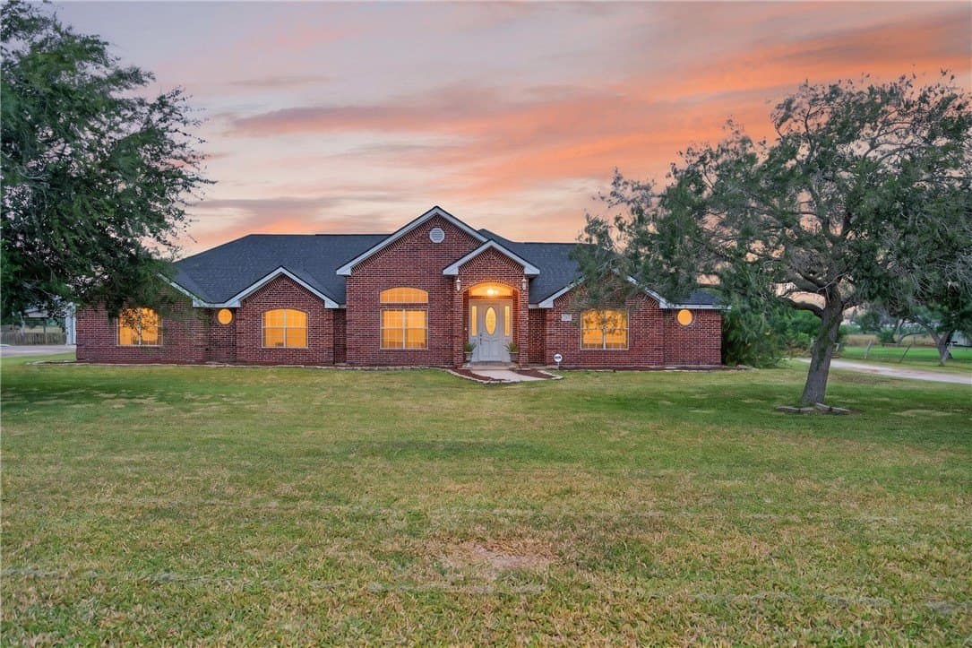 45,072 acres in Kleberg County - photo 2