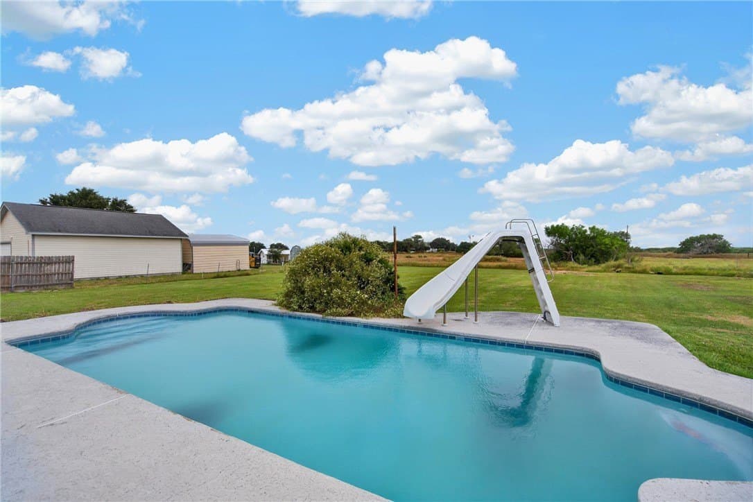 45,072 acres in Kleberg County - photo 37
