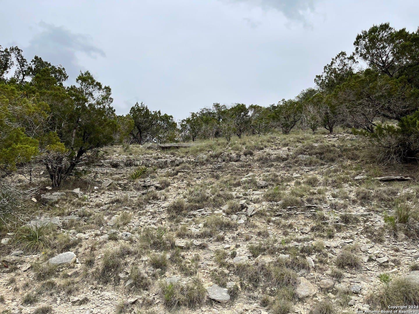 1.22 acres in Bandera County - photo 14