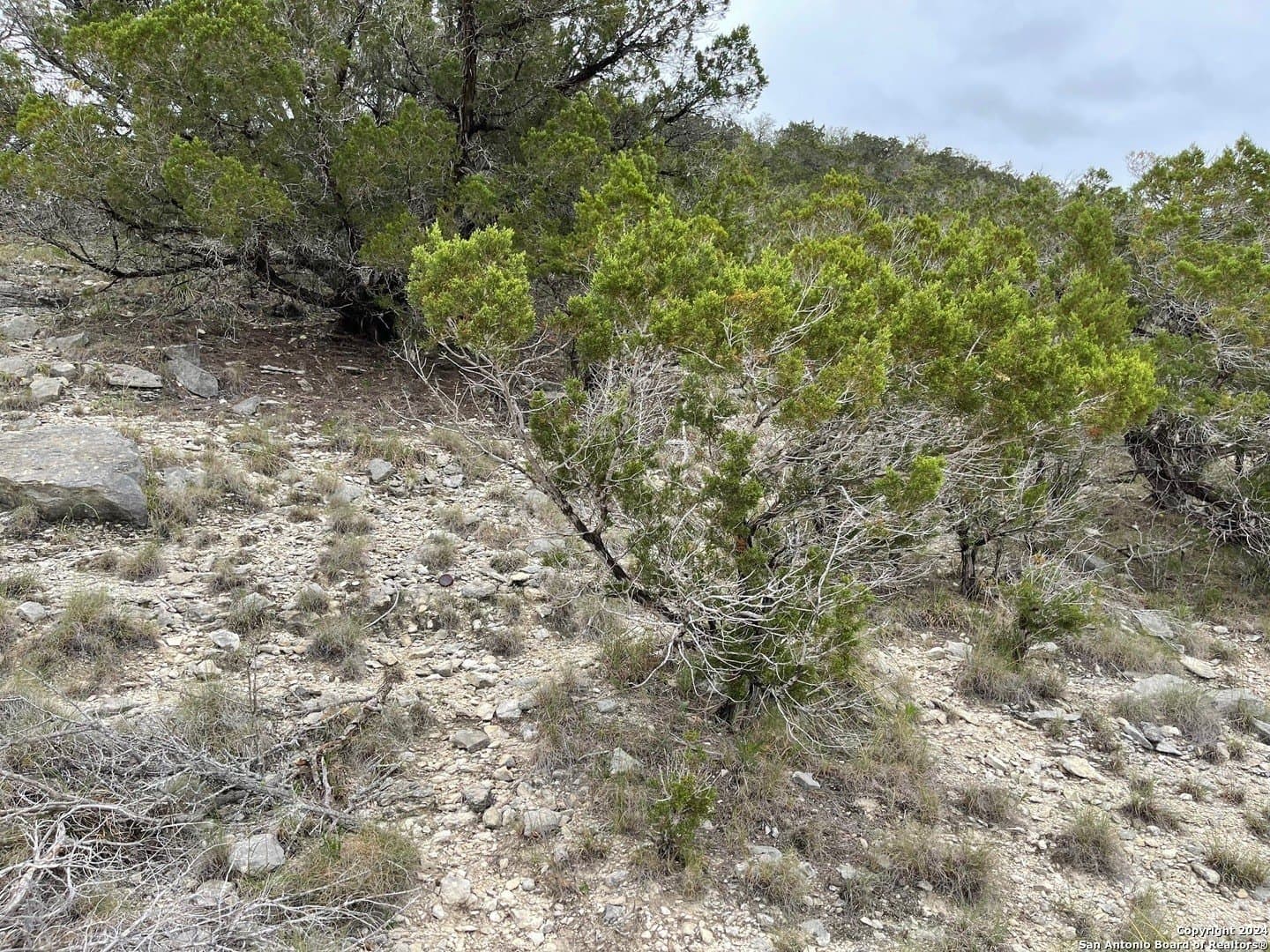 1.22 acres in Bandera County - photo 12