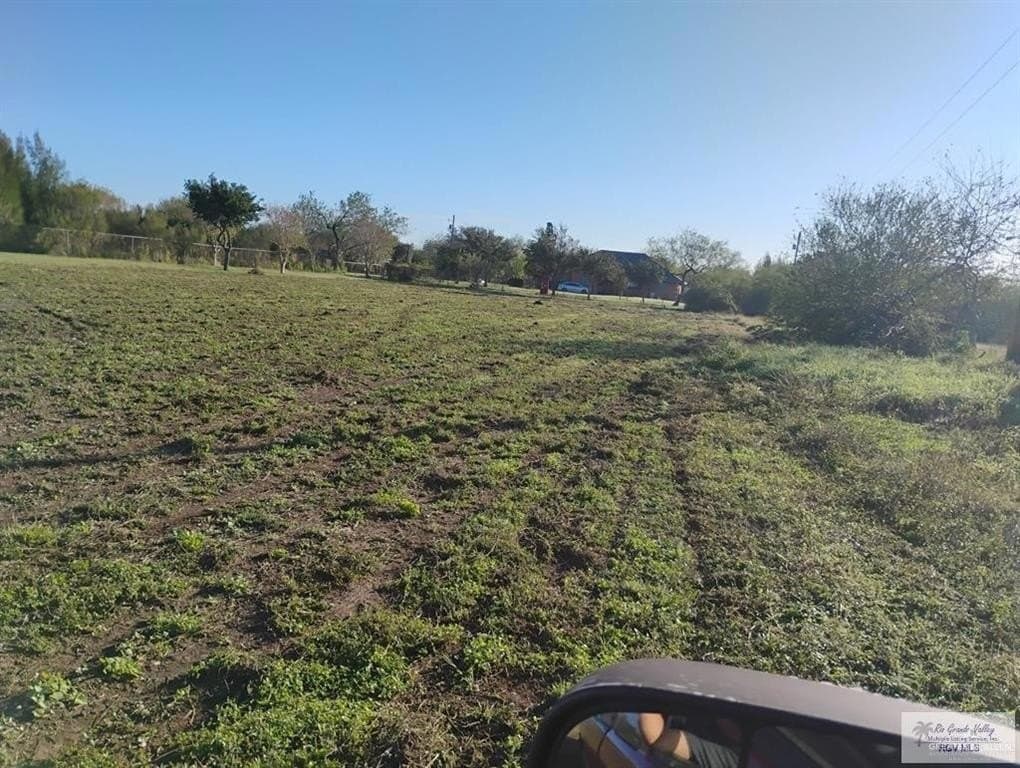 1.15 acres in Cameron County gallery image 2