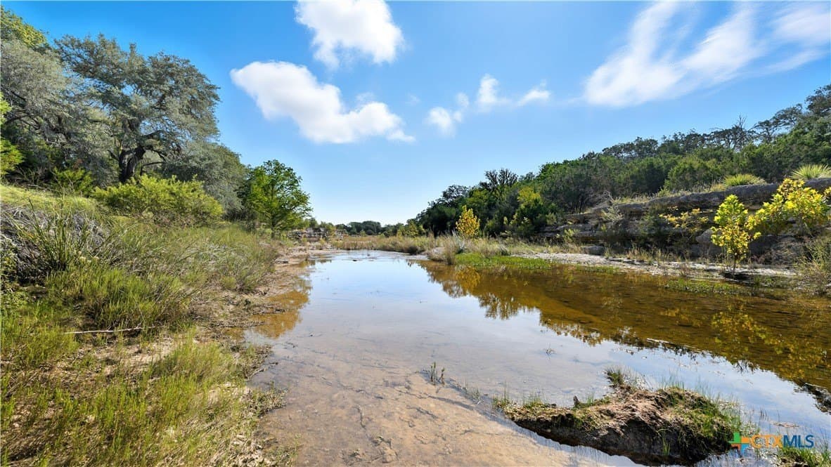 20.5 acres in Blanco County