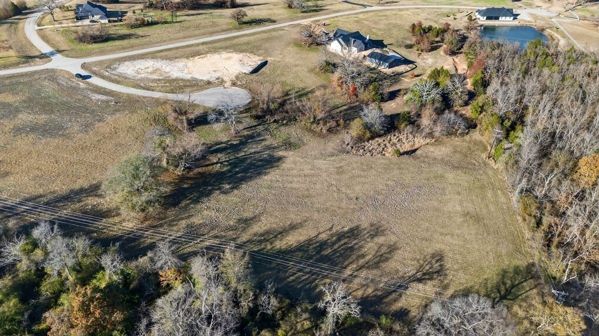 2.84 acres in Henderson County - photo 5