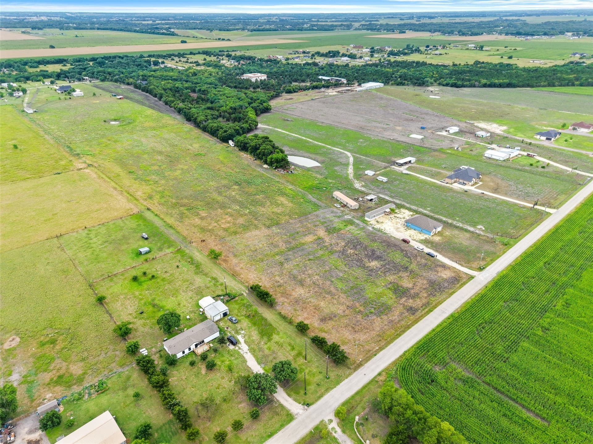 10 acres in Ellis County - photo 4