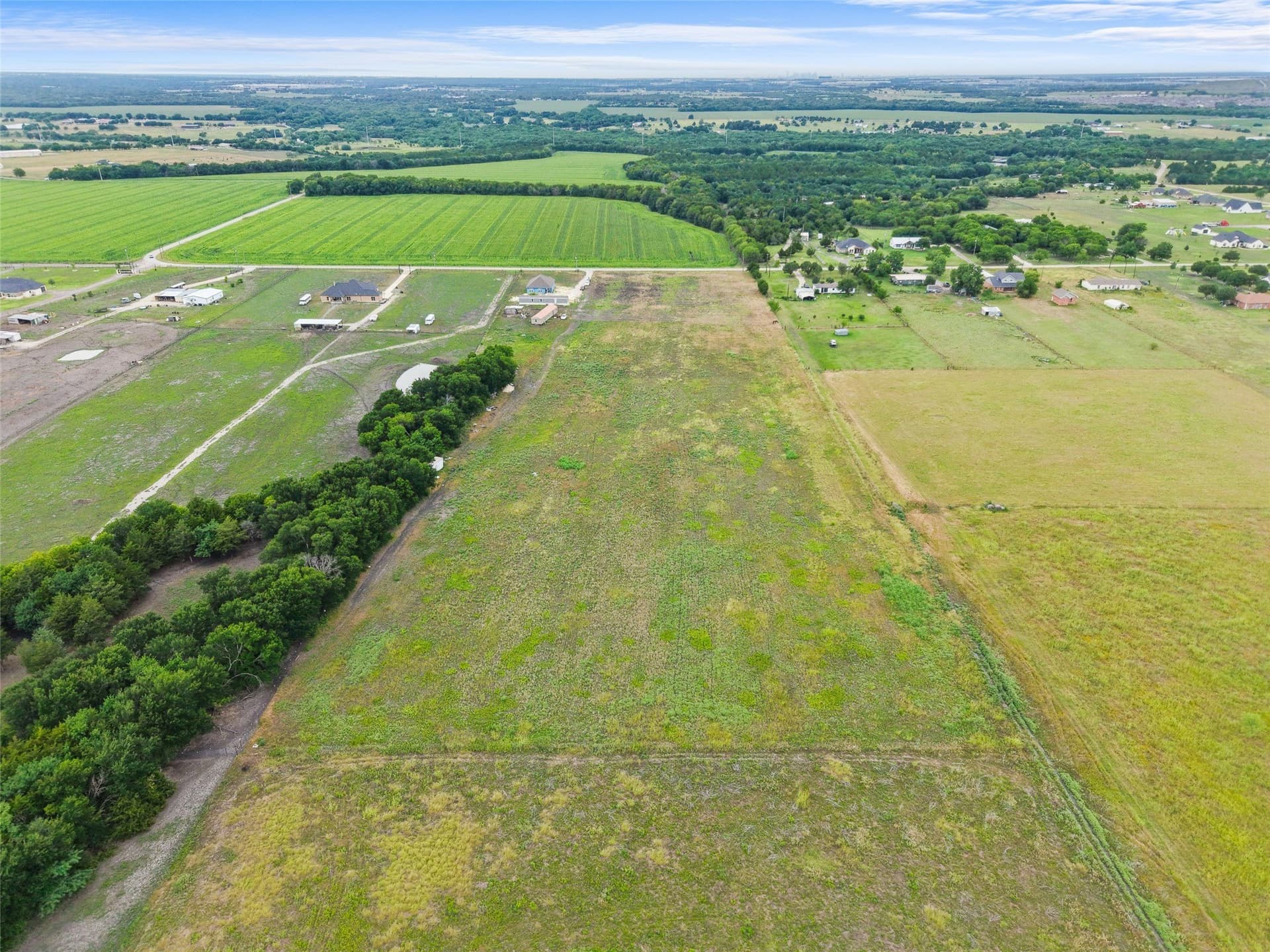 10 acres in Ellis County