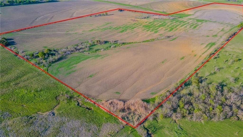 60.49 acres in Hill County