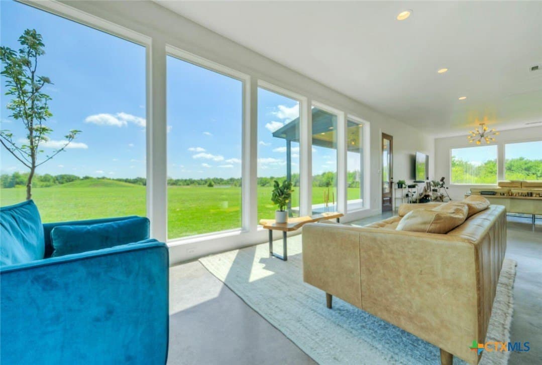 51.04 acres in Bastrop County - photo 4