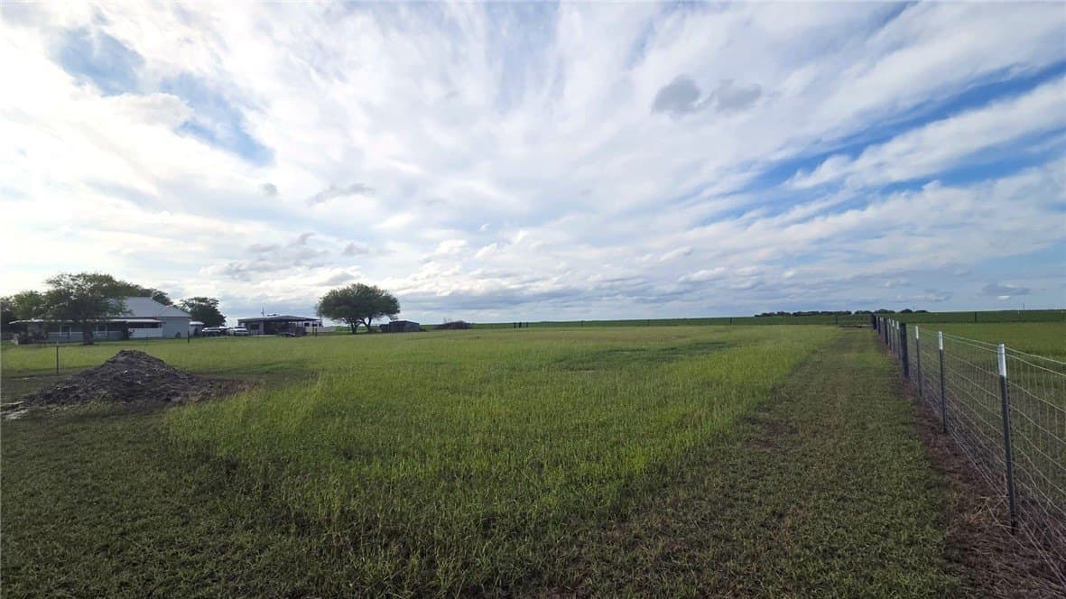 1.33 acres in Nueces County gallery image 4