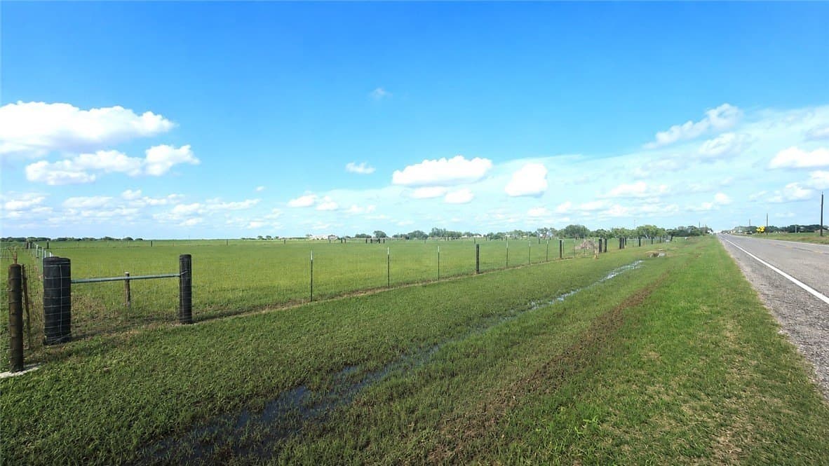 1.33 acres in Nueces County - photo 6