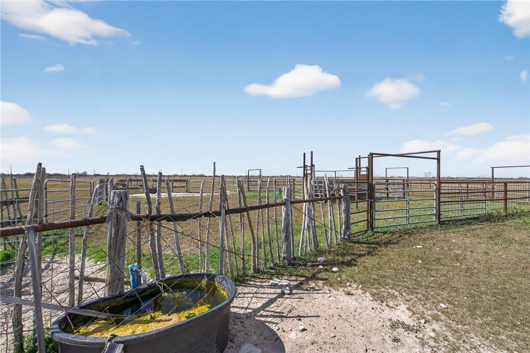 60 acres in Refugio County - photo 18