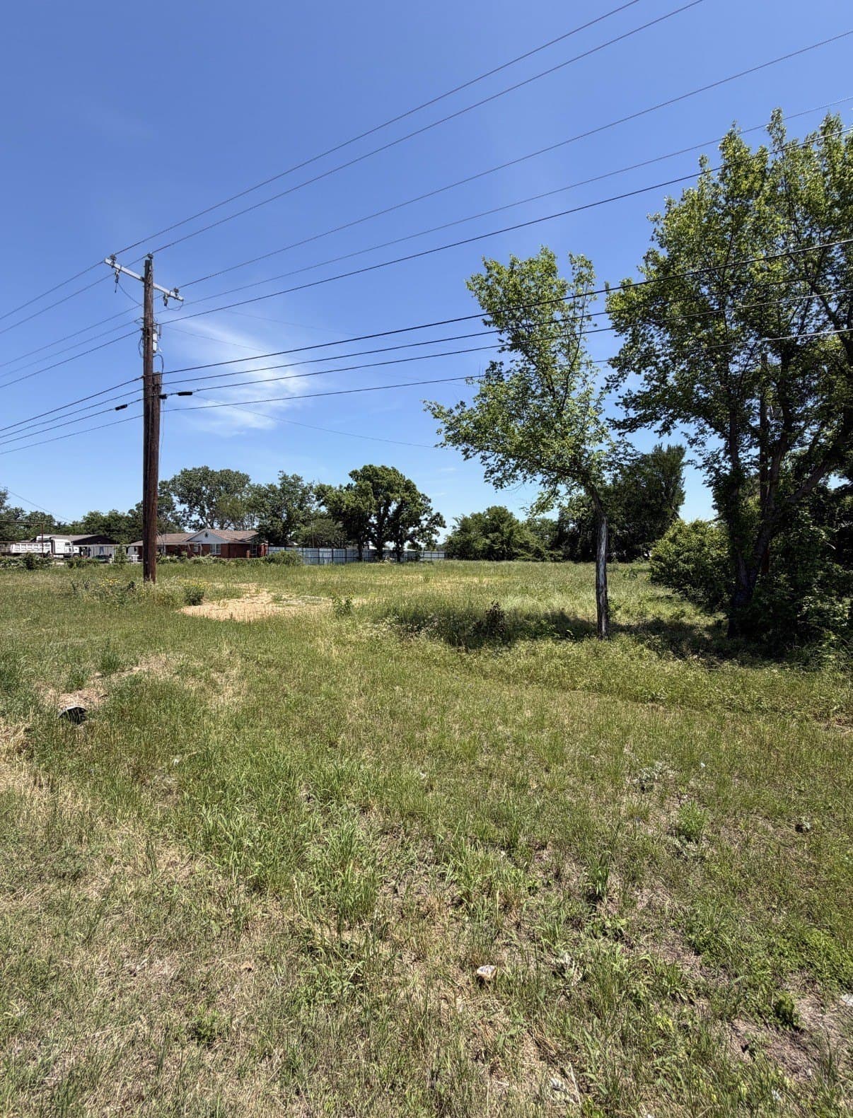 0.6 acres in Tarrant County gallery image 2