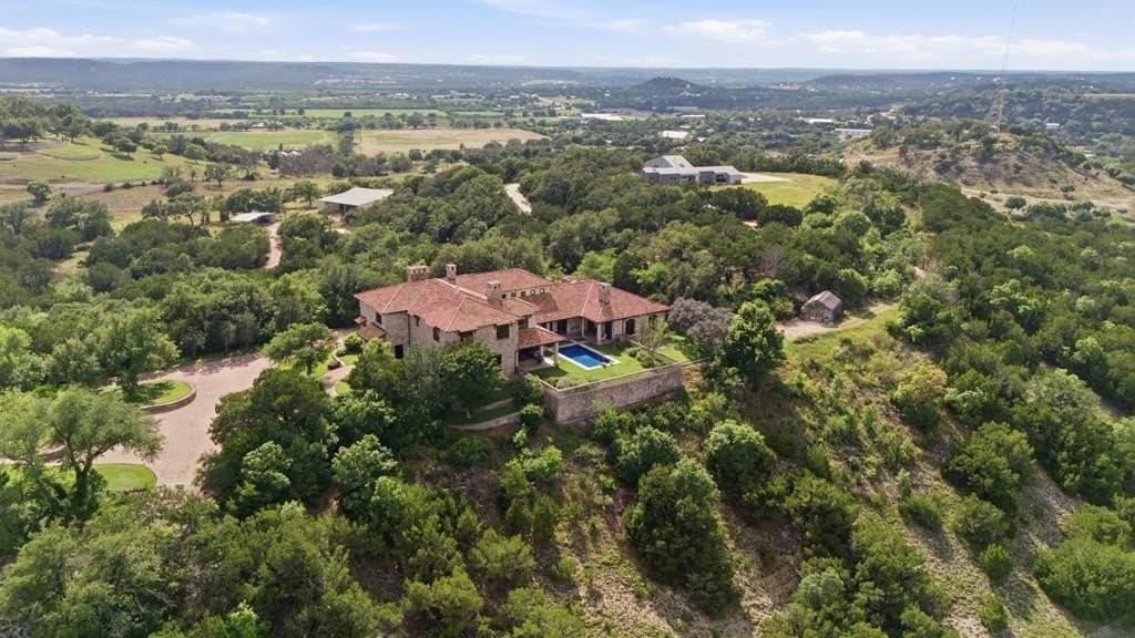 46.5 acres in Gillespie County