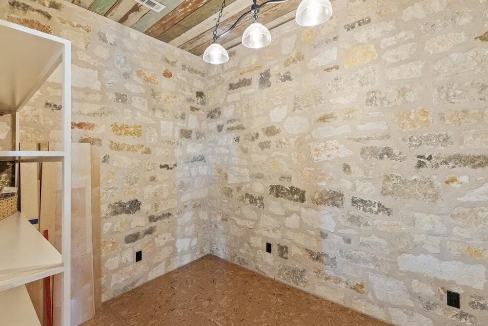 33 acres in Gillespie County - photo 84