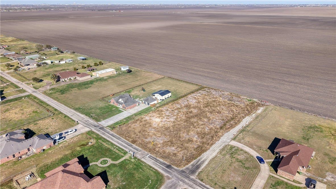 1.01 acres in Nueces County - photo 10