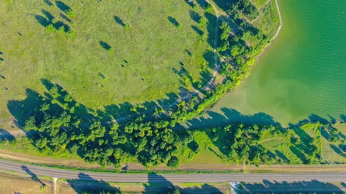 5.9 acres in Navarro County - photo 23