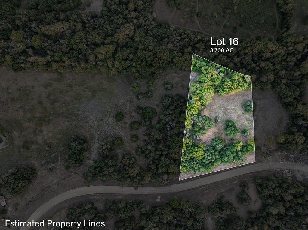 3.71 acres in Fayette County gallery image 2