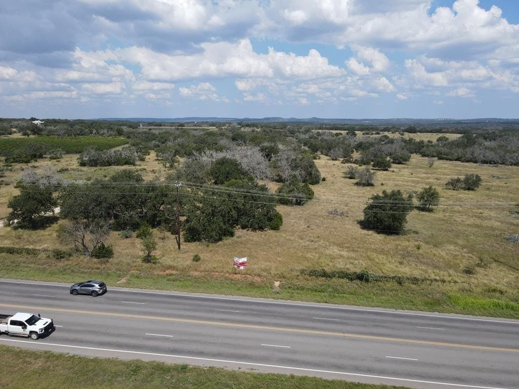 26 acres in Blanco County gallery image 2