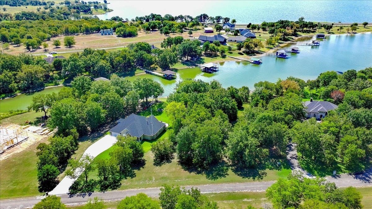 0.63 acres in Navarro County - photo 12