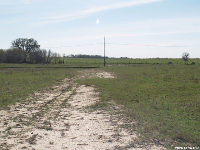 32 acres in Guadalupe County - photo 2