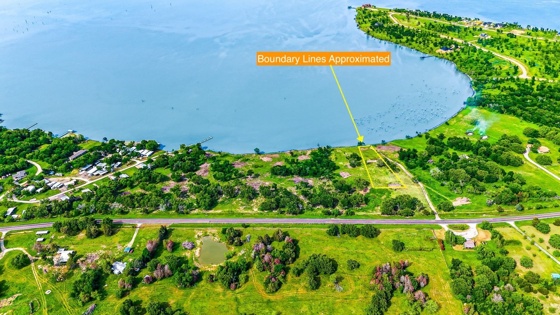 1.34 acres in Navarro County