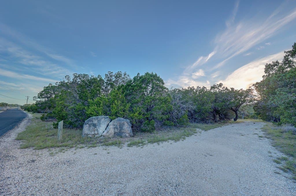 16.12 acres in Kerr County - photo 15