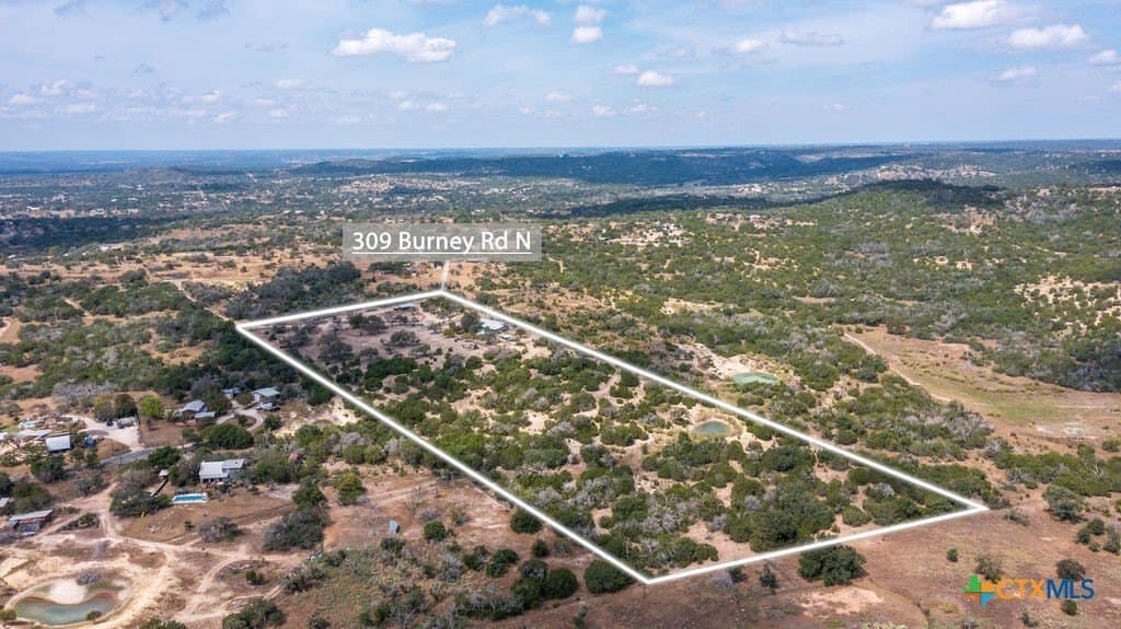 18.08 acres in Kerr County - photo 3