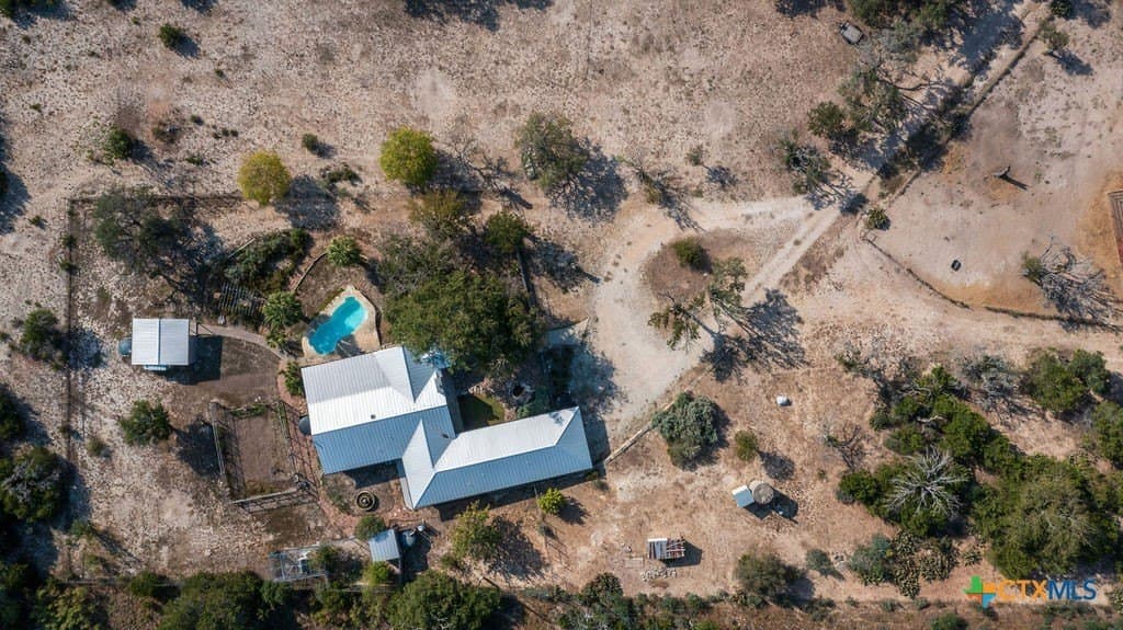 18.08 acres in Kerr County