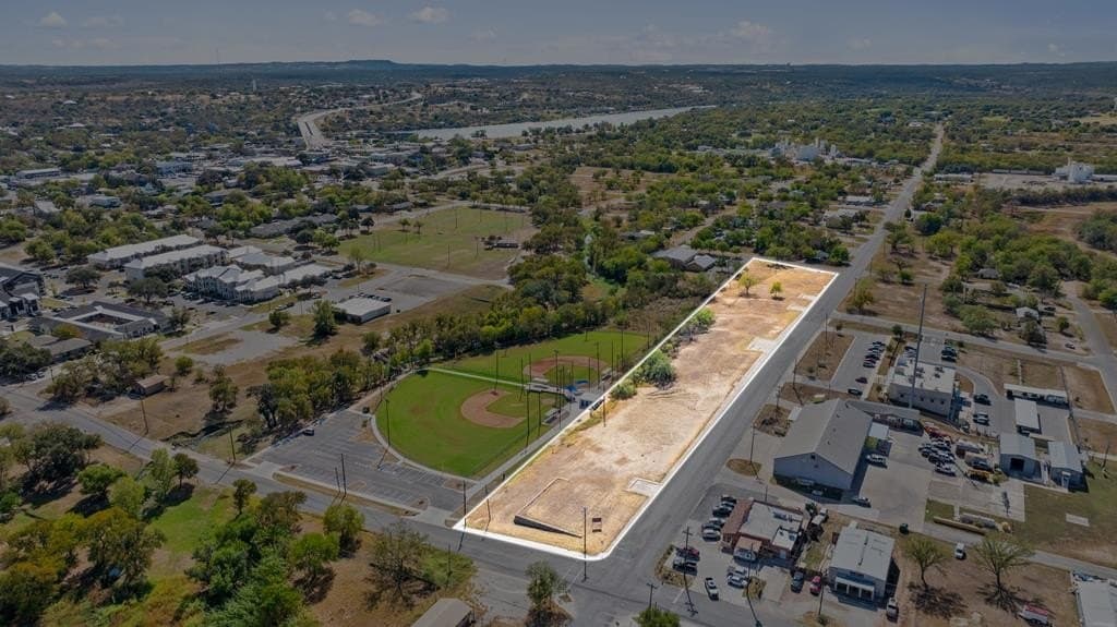 3.09 acres in Burnet County gallery image 3