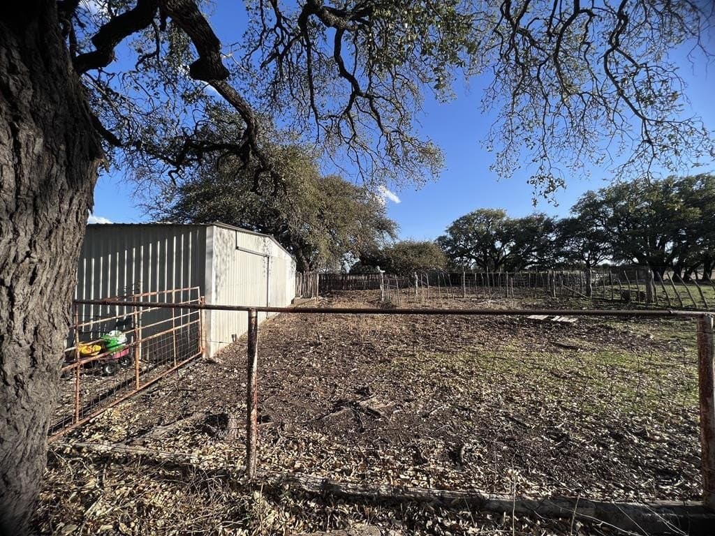 200 acres in Sutton County - photo 86