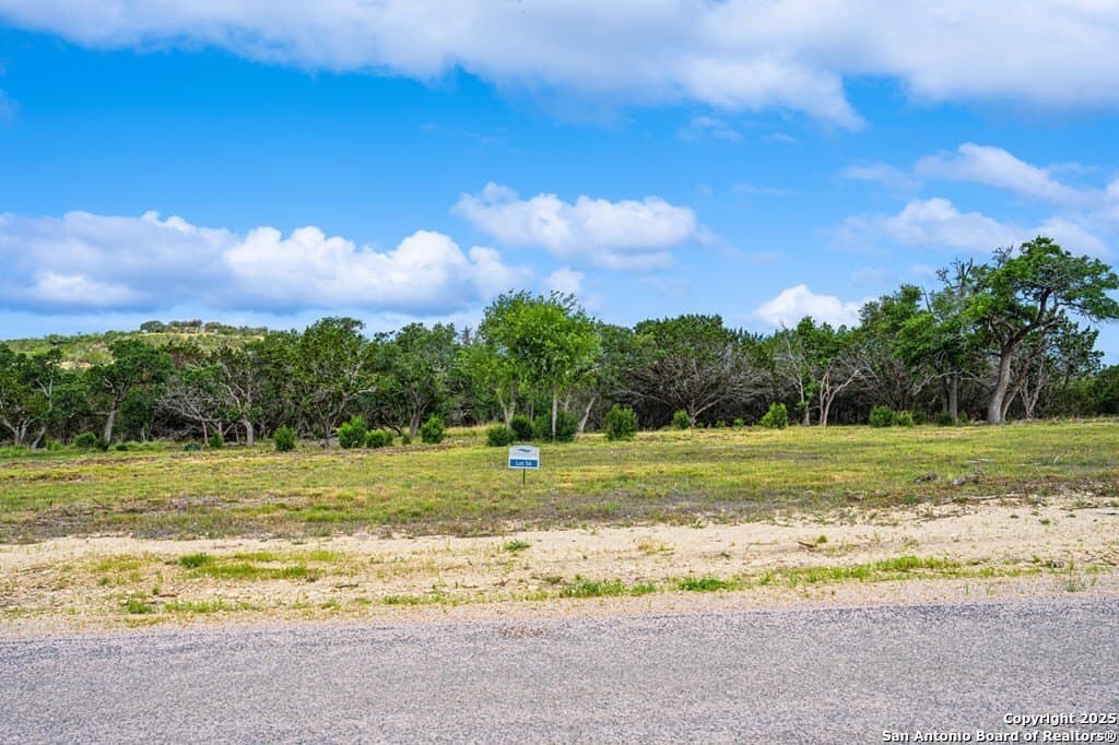 5.07 acres in Kerr County - photo 17
