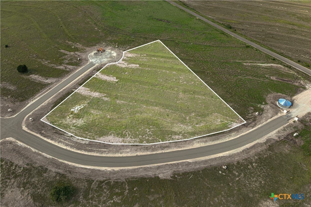 3.01 acres in Burnet County