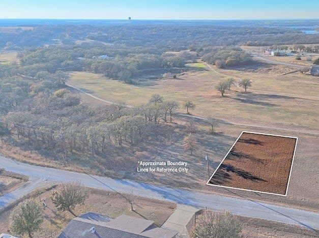 0.5 acres in Montague County - photo 5