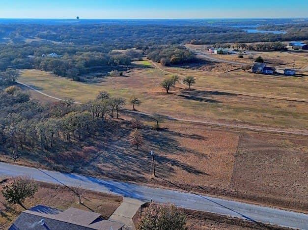 0.5 acres in Montague County - photo 6