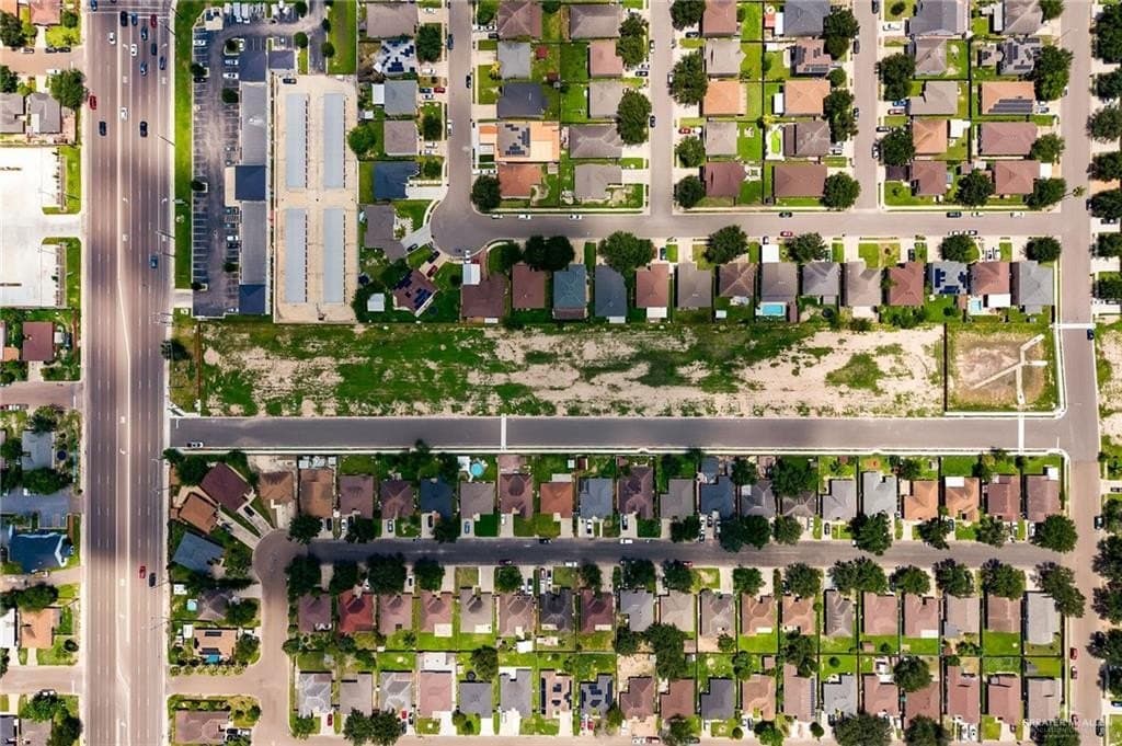 0.07 acres in Hidalgo County - photo 7