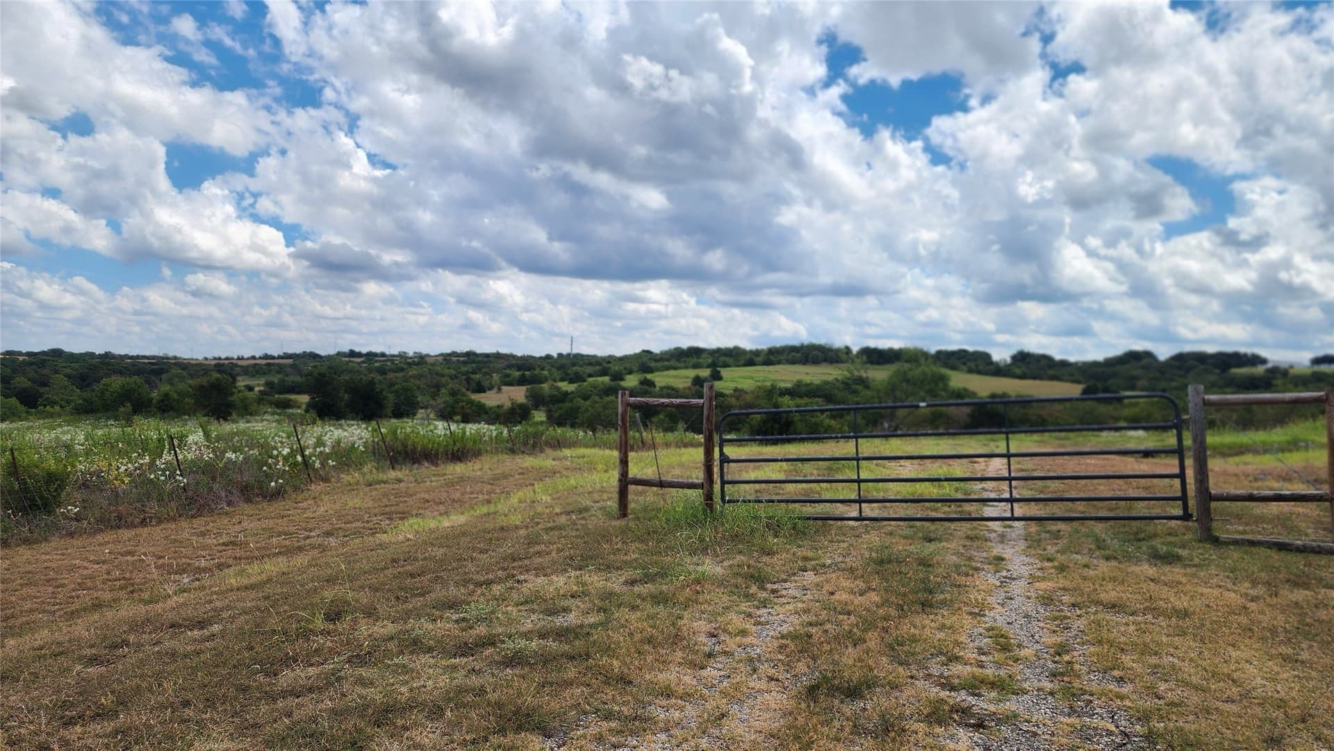 153.01 acres in Ellis County - photo 10